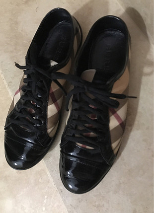 Burberry Burbery çok temiz