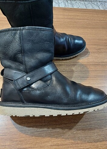 37 Beden siyah Renk Ugg 37