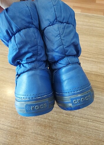 32 Beden Crocs 32