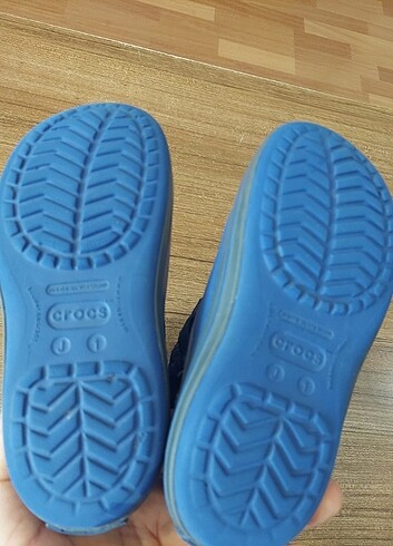 32 Beden lacivert Renk Crocs 32