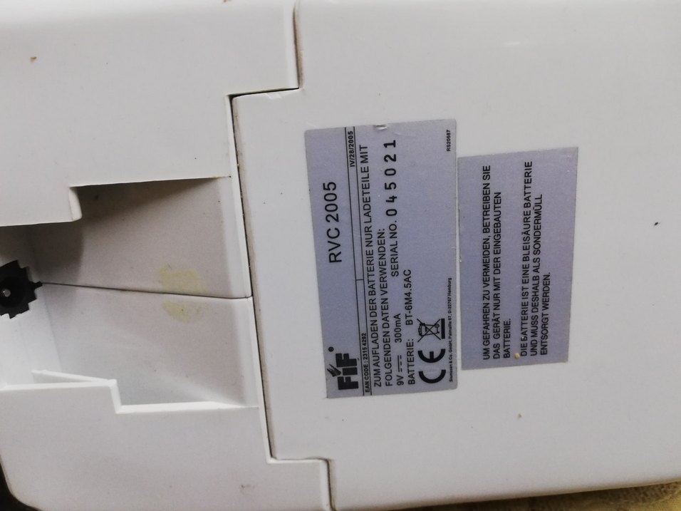 Kompakt Beyaz El Süpürgesi - Görsel 4