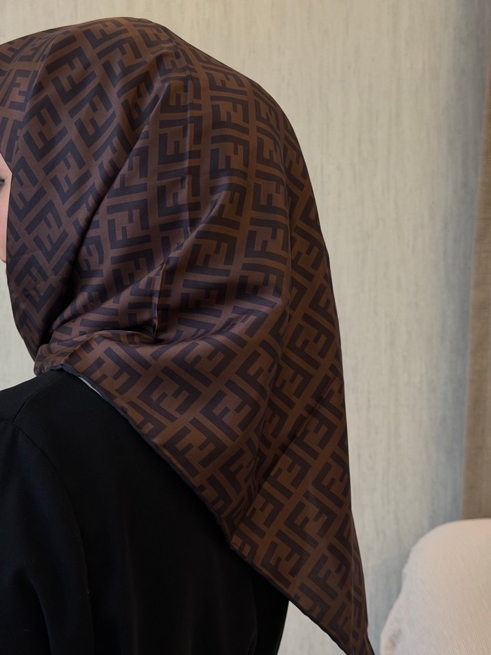 Kahverengi İthal Fendi Kadın Şal - Görsel 2