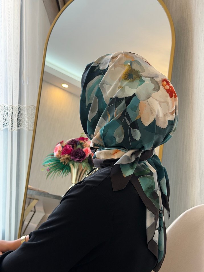 Bursa İpeği Kadın Eşarp - Görsel 2