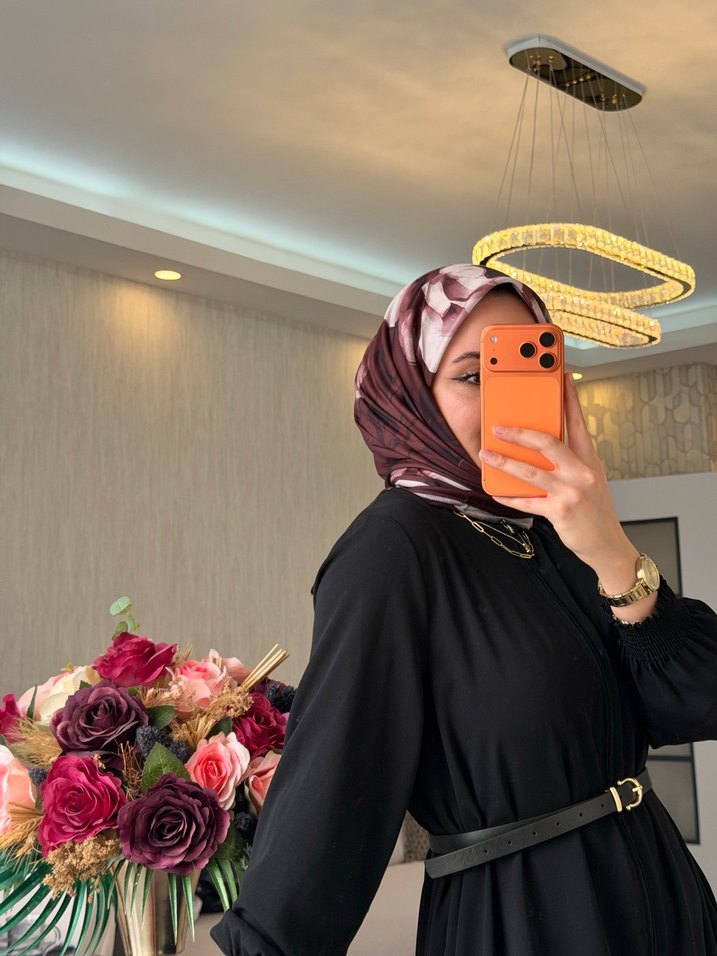 Kahverengi İpek Dokulu Bohem Sokak Stili Eşarp - Görsel 2