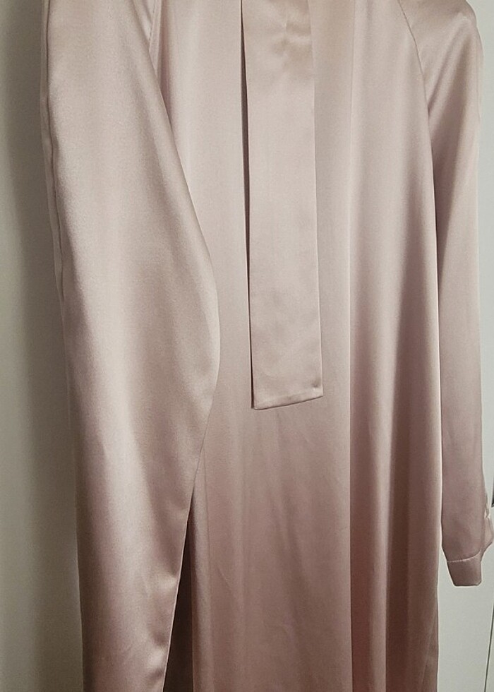 Saten abiye tesettür uzun  elbise - Görsel 5