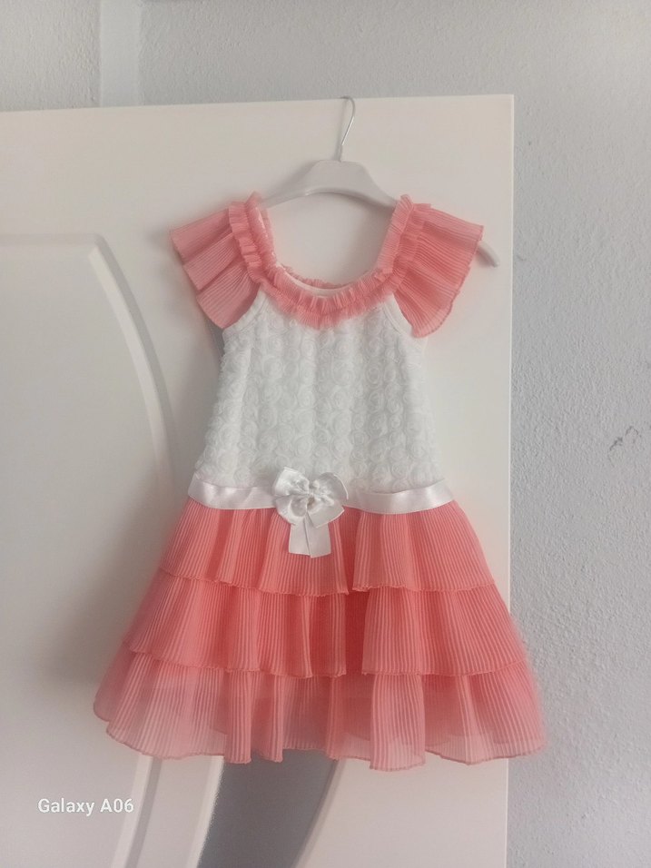 Pembe Fırfırlı Kız Çocuk elbise ve yağmurluk - Görsel 4