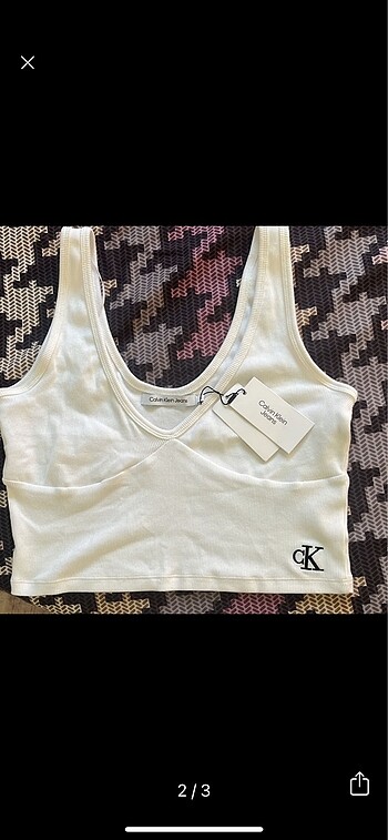 Calvin Klein crop