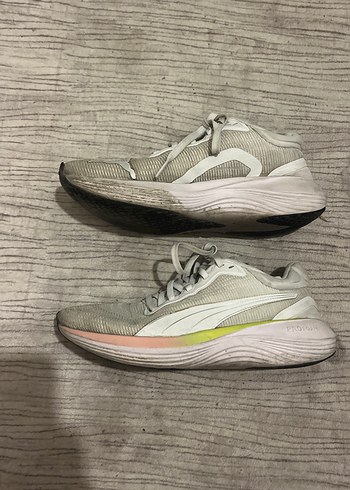 Puma Hafif Ve Sik Kosu Ayakkabisi