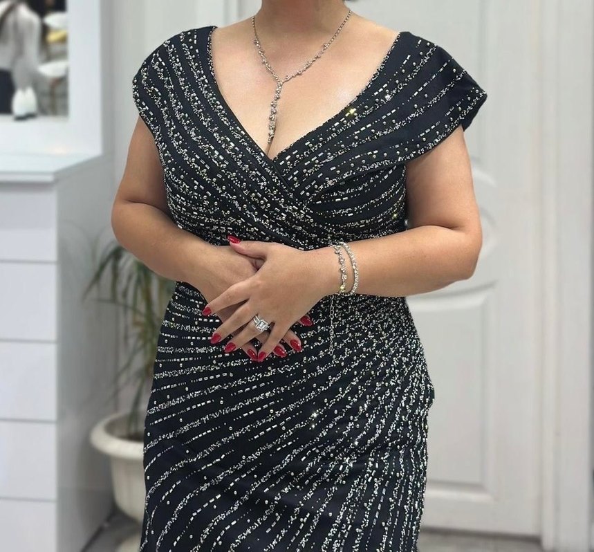 Siyah Parlak Boncuk İşlemeli Uzun Abiye Elbise - Görsel 2