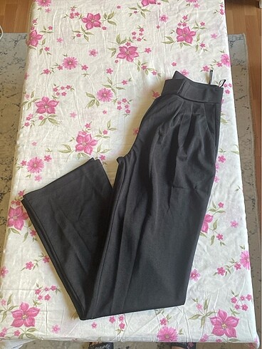 38 Beden Siyah pantolon