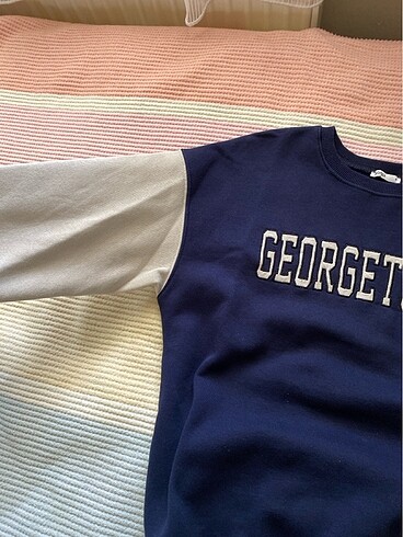 s Beden Georgetown Sweatshirt