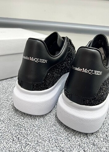 40 Beden siyah Renk Alexander McQueen Ayakkabı 
