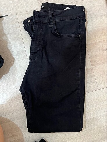 Siyah kot pantolon - Görsel 3