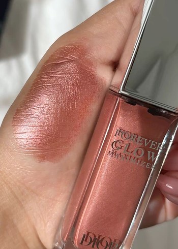 Dior Forever Glow Parlatıcı - Bej - Görsel 2