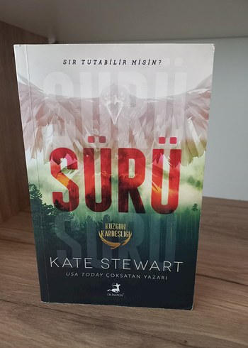 Kate Stewart Üçlemesi: Süru, Güç, Bitiş Çizgisi