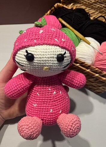 Diğer Amigurumi Çilek Bebek 