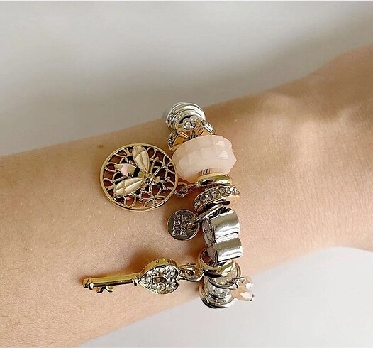 PANDORA BİLEKLİK İTHAL ÜRÜN