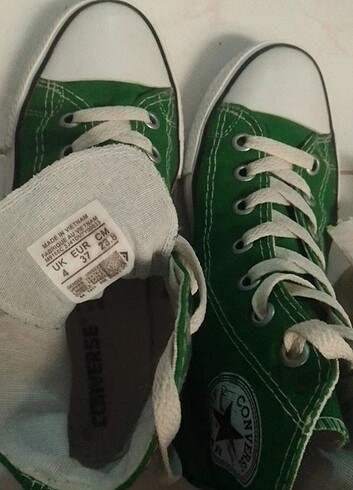 37 Beden yeşil Renk Converse ayakkabı