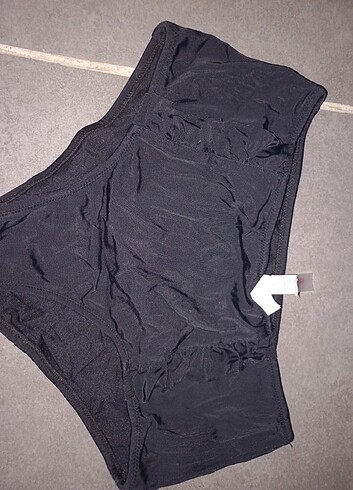 38 Beden siyah Renk Bikini altı yüksek bel