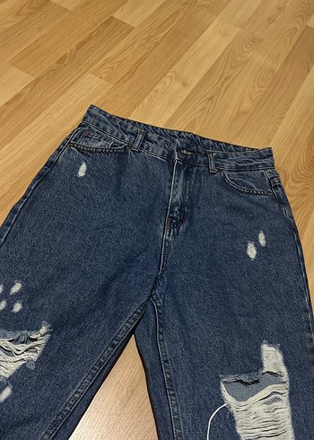 Trendyol & Milla Mavi Yırtık Detaylı Kadın Kot Pantolon