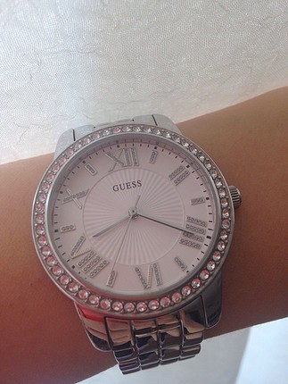 Guess Guess kol saati