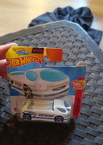 Beyaz Hot Wheels Oyuncak Araba
