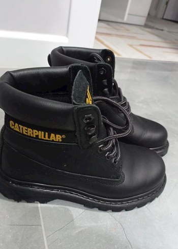 Orijinal Siyah Bağcıklı CAT Kadın Bot - Görsel 3