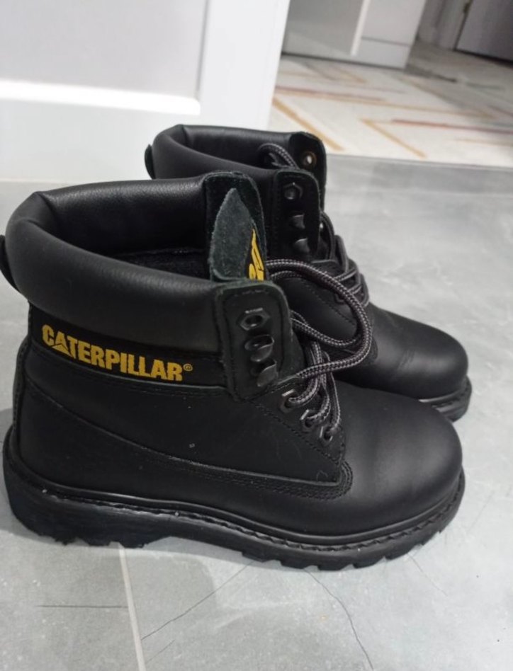 Orijinal Siyah Bağcıklı CAT Kadın Bot - Görsel 3