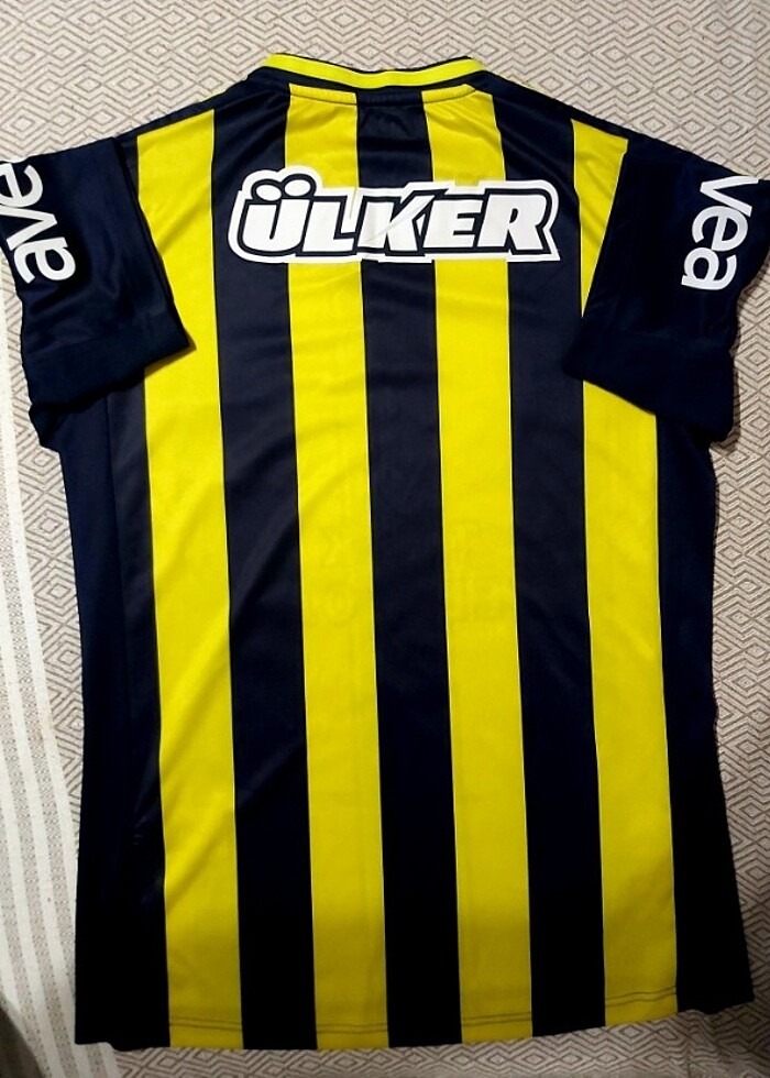 Fenerbahçe forma hediye gelmişti çok azkullanıldı tertemiz 2.3 d - Görsel 2