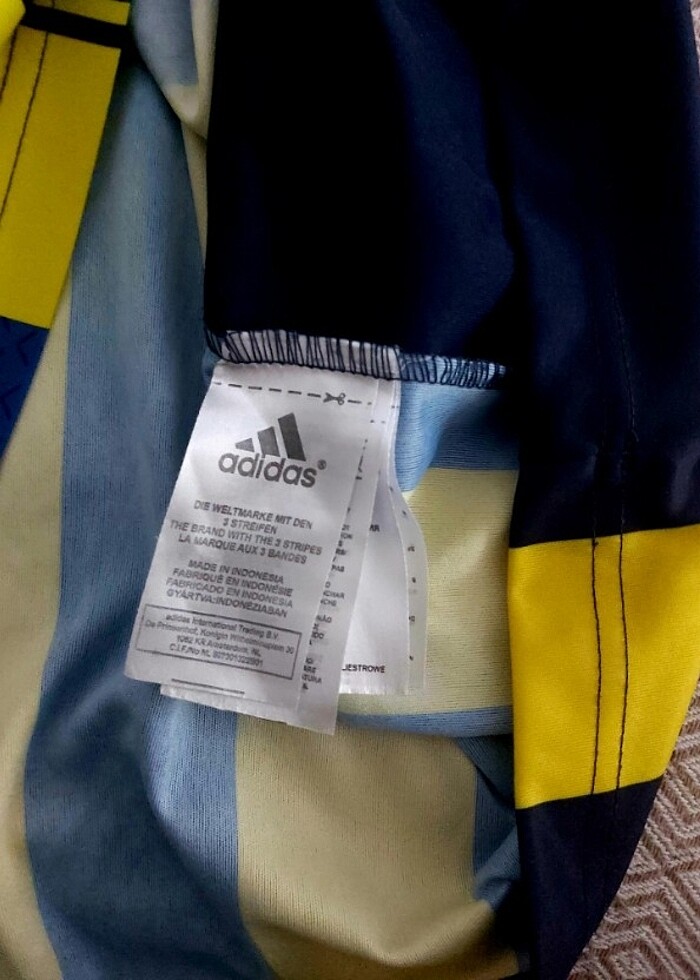 Fenerbahçe forma hediye gelmişti çok azkullanıldı tertemiz 2.3 d - Görsel 3