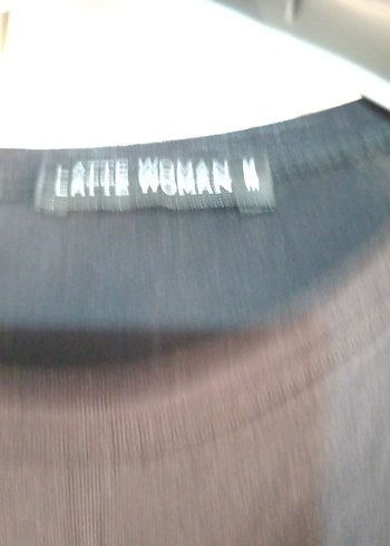 Siyah Dökümlü Tişört - Görsel 4