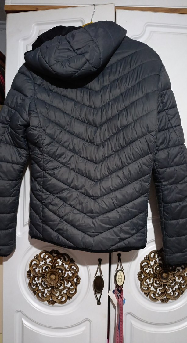 Gri Kapüşonlu Erkek Mont - Görsel 3