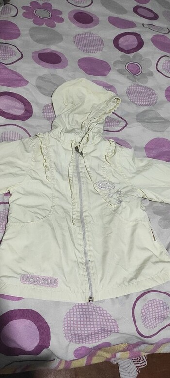 İnce astarlı mont