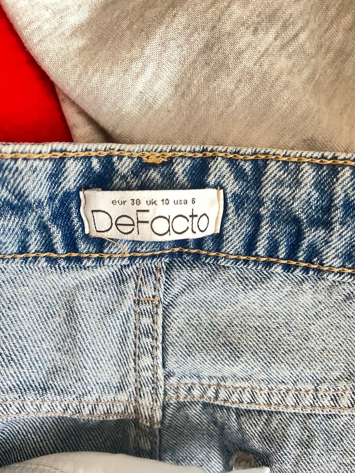 Gevşek Kesim Yırtık Mavi Jean - Görsel 3