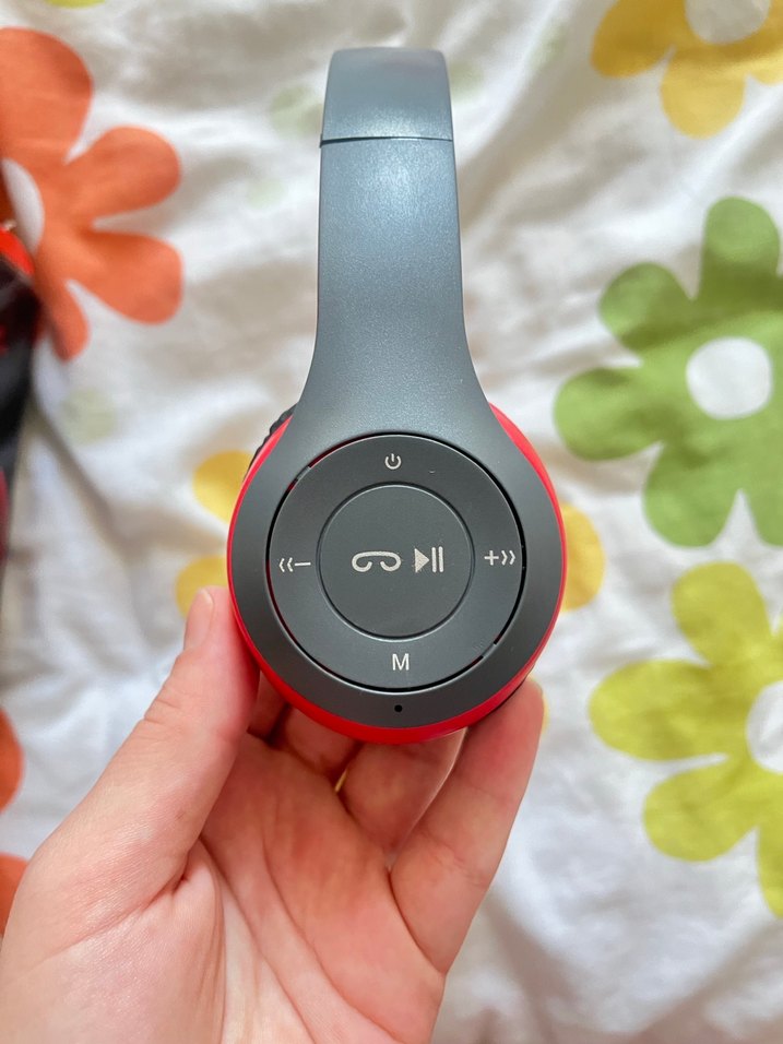 Kırmızı Renkli Kulak Üstü Kulaklık - Görsel 3