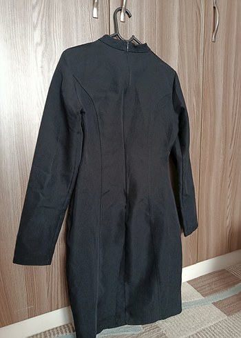 Siyah Yüksek Yakalı Elbise - Görsel 3