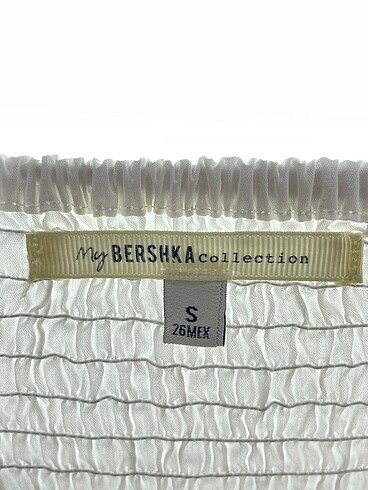 s Beden beyaz Renk Bershka Kısa Elbise %70 İndirimli.