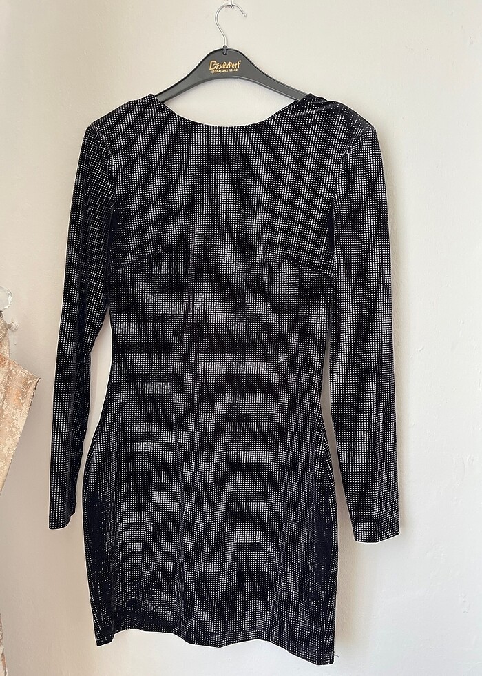 Mango sırt dekolteli abiye - Görsel 2