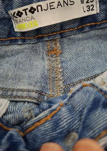 Yırtık Detaylı Mavi Kadın Denim Pantolon - Görsel 3