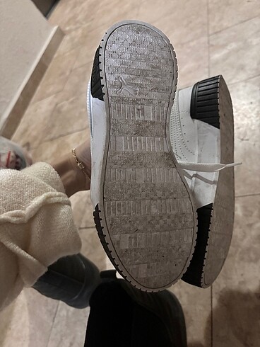 36 Beden beyaz Renk Puma spor ayakkabı