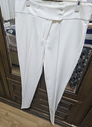 42 Beden beyaz Renk Bayan pantalon