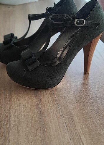 Haki yeşili süet topuklu ayakkabı - Görsel 4