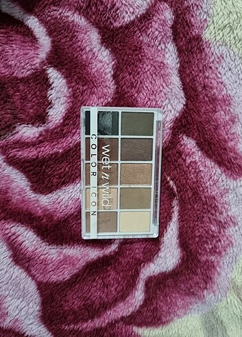 Wet n wild far