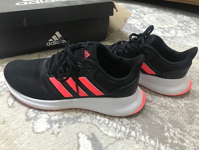 Adidas Kadın Spor Ayakkabı