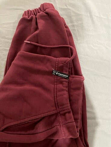 m Beden bordo Renk strasivarius eşofman bordo