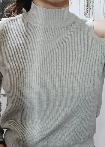 H&M Gri Omuz Detaylı Kazak