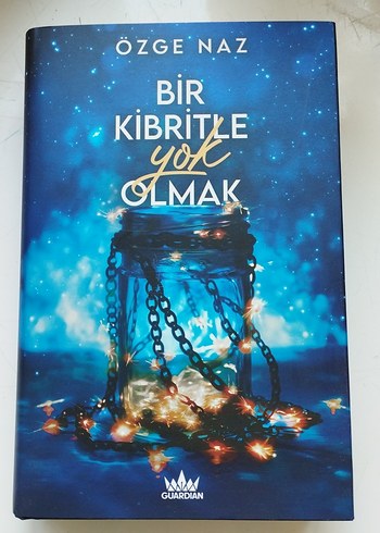 Bir Kibritle Yok Olmak - Özge Naz
