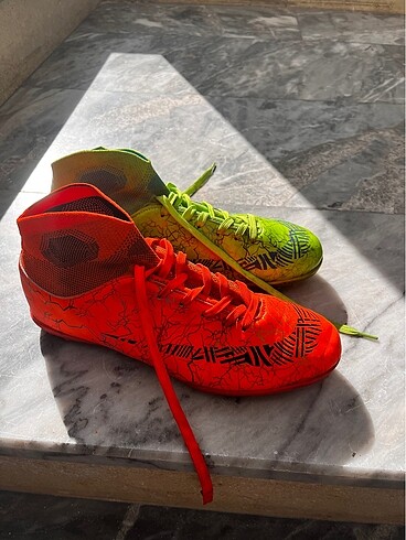 Renkli krampon nike