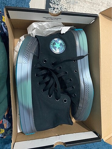 converse taylor spray