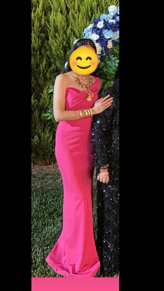 Uzun, Yırtmaçlı, Tek Kol Fuşya Abiye Elbise - Görsel 3